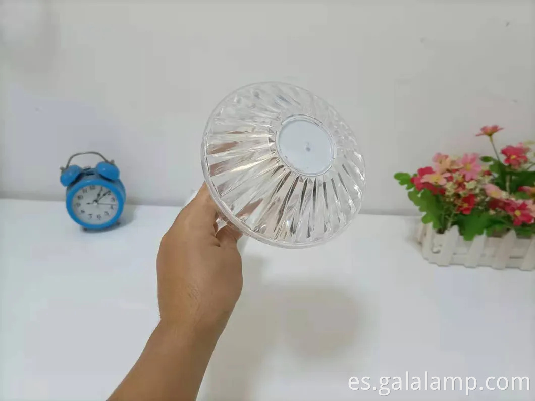 Elegante lámpara de mesa de cristal controlada táctil para casas modernas